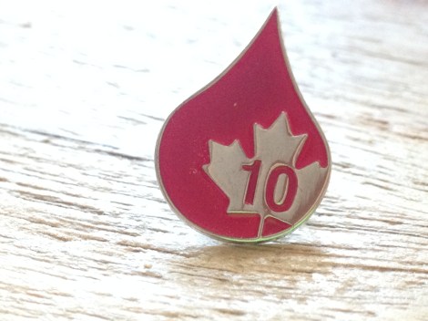 Écusson de la Société canadienne du sang.